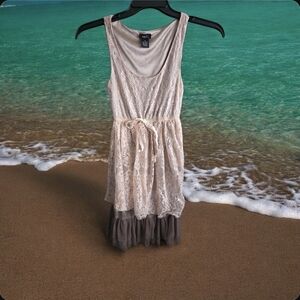 Lace Sleeveless Dress with Belt Rue 21 Sz S